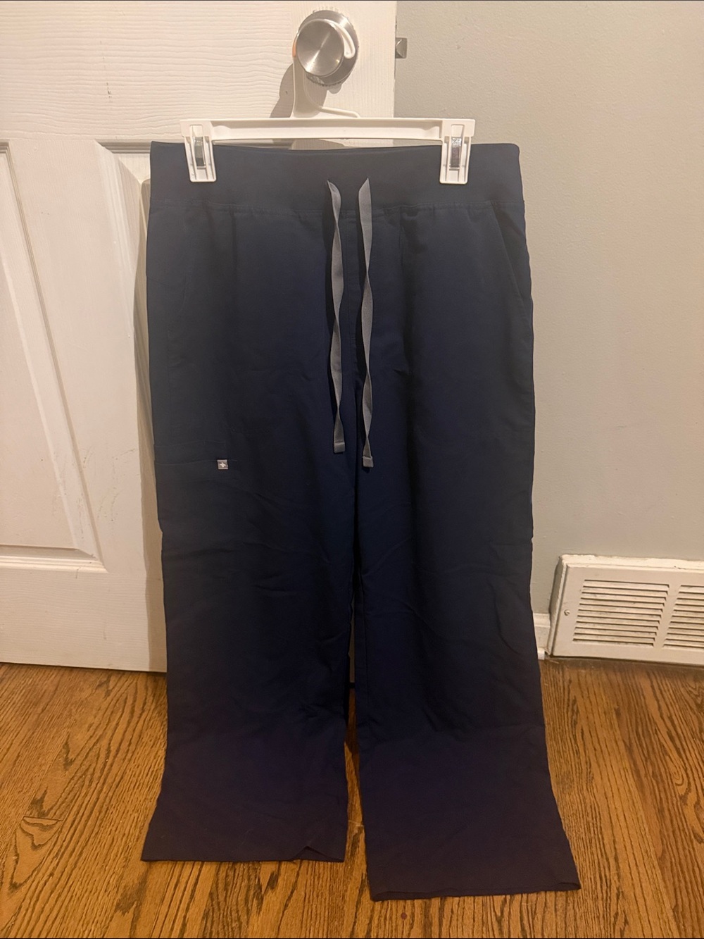 Figs Navy Women's Drawstring Jogger Sweatpants
